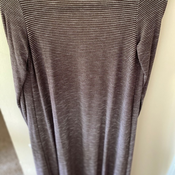 LuLaRoe Sarah duster XS - Picture 4 of 6
